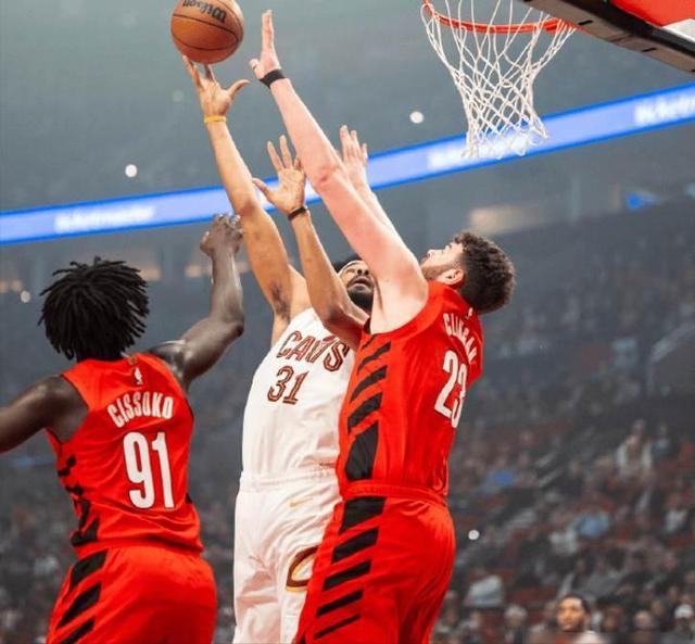 爱游戏下载-包含太狠了！波特兰开拓者主帅复盘备战全明星赛今夜金州勇士外线爆发，华盛顿奇才赛前篮板制胜的词条